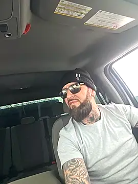 Beardedtattood webcam