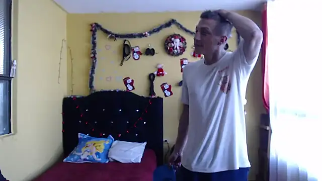 Violet_And_Smith webcam