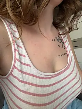 TenderLaGlamor webcam