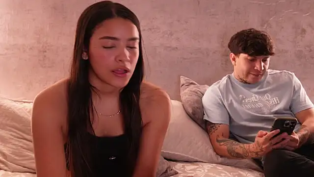 Nicky_and_Blake webcam