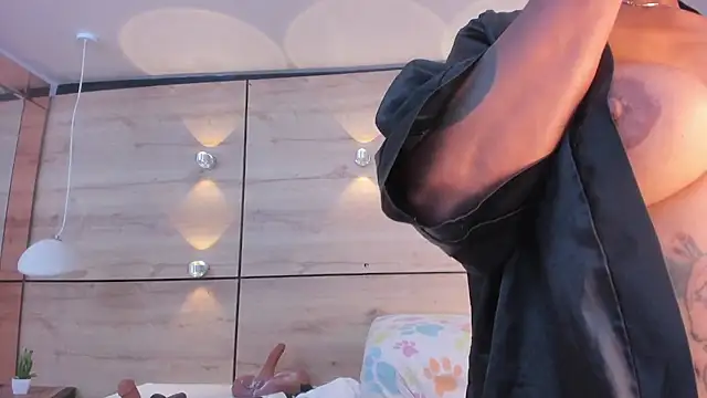 martina_touss webcam