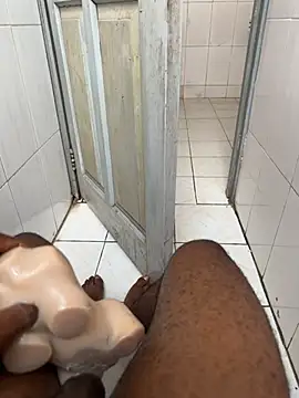 Black-mamba-madingo webcam