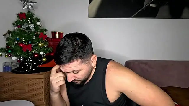 Gold_Alpha_Boy webcam