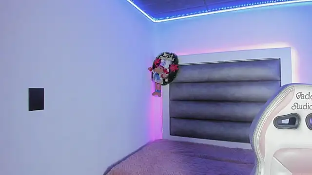 Andrea_brunnette webcam