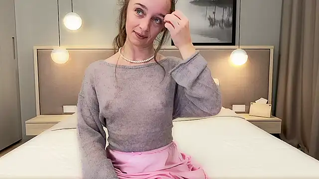 ShySchoolGirl webcam