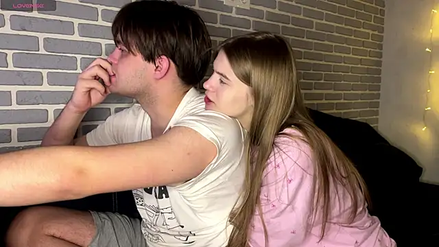 fetchingcouplee webcam