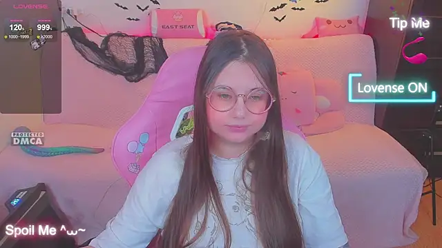 Lolisuccub webcam
