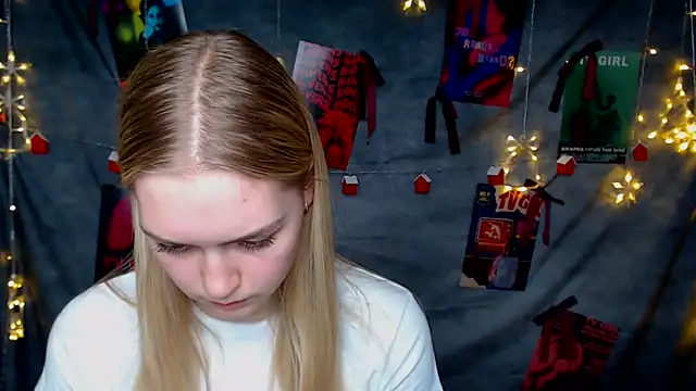 MademoiselleCl webcam