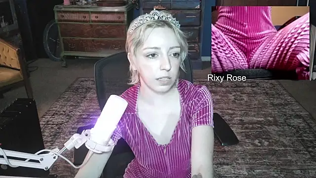 Trixyrose webcam