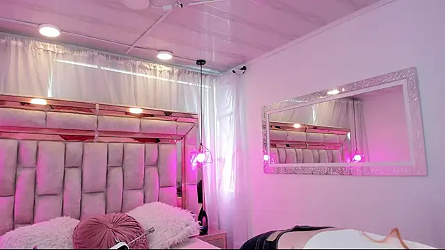 Katalina_Evans webcam