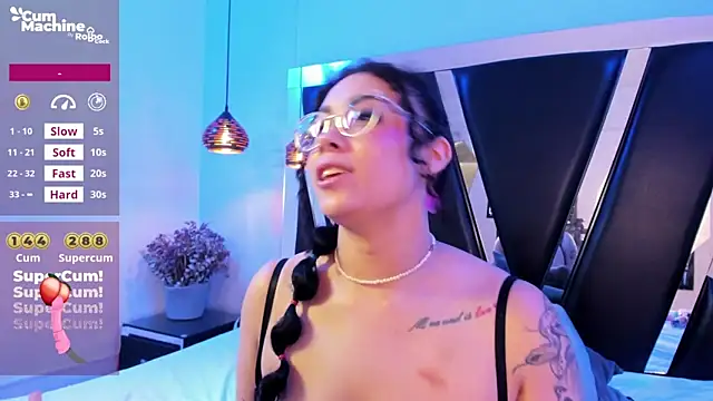 antonelllepiercee webcam