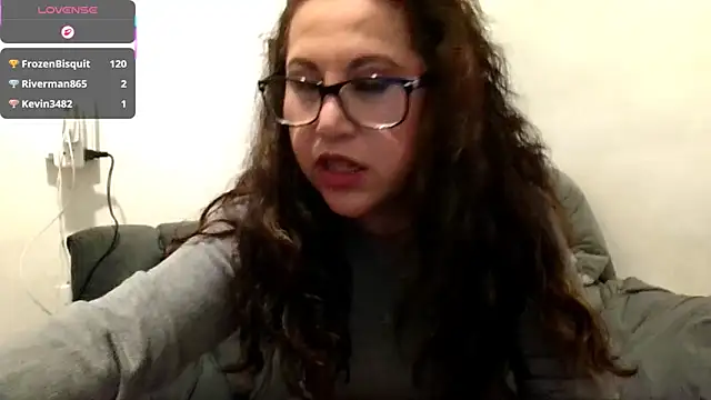 MirandaLatinaLovely webcam