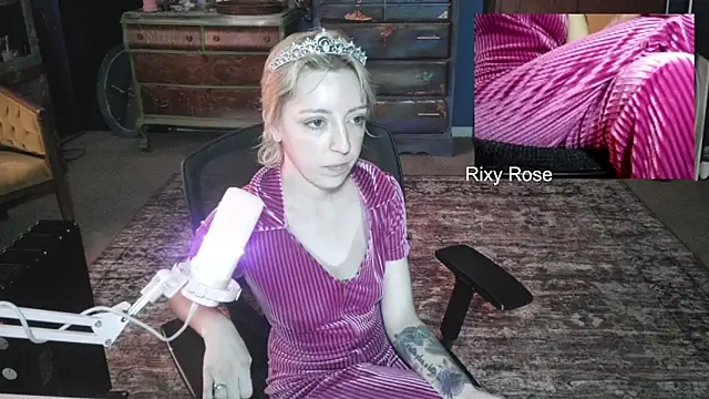 Trixyrose webcam