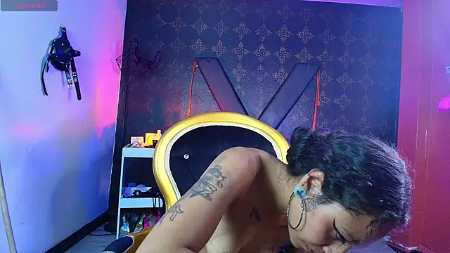 Sweettpleasure webcam