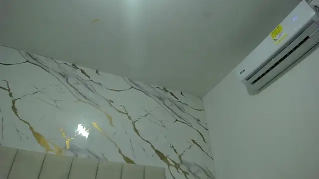 _Emma_whiitee_ webcam