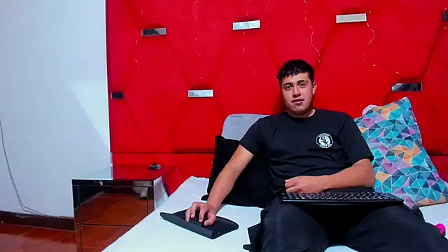 Emmaanddarling webcam