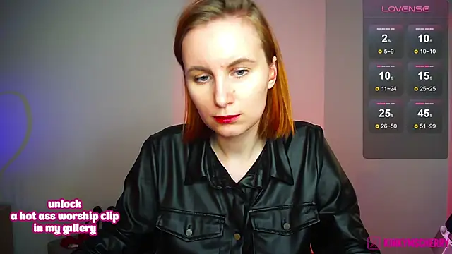 KinkyMissCherry webcam
