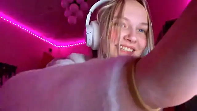 KarinRobertson webcam