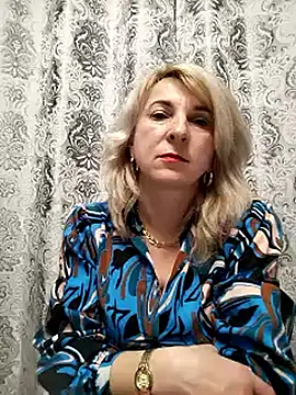 AhlyssaLove1155 webcam