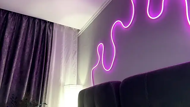 YourLittleElfie webcam