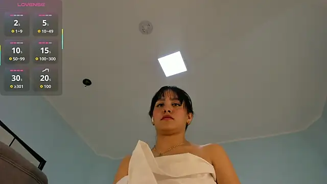 tati_saldarriaga webcam