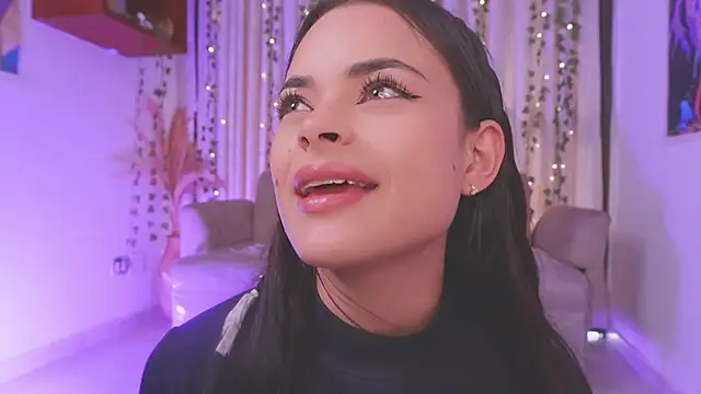 hannarhodes (F young) - Cowboygirl closer to cam