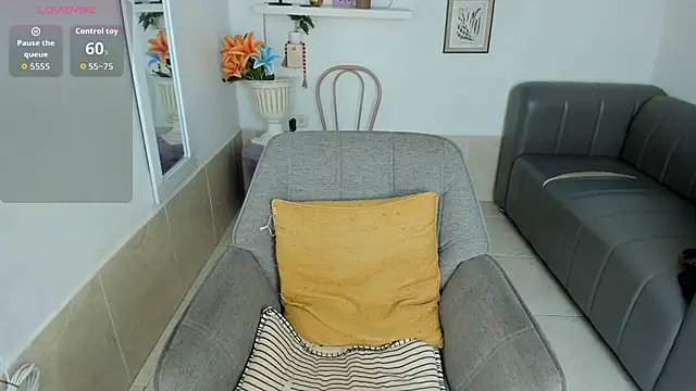 molly_littlee (F teen) - Suck your cock