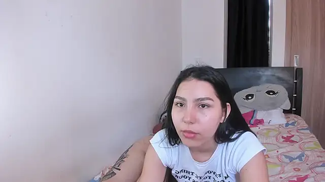 aria_and_tammy webcam