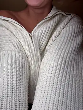 LetsFunKARINA webcam