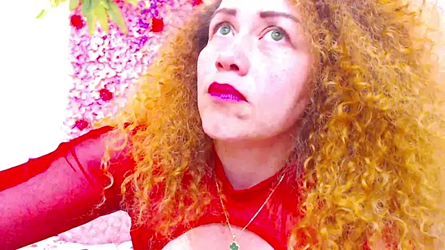 BLONDE_SEXYHOT webcam