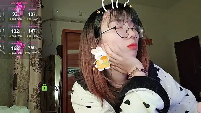 lili_666 (Ask my age) - 打屁屁叫爸爸