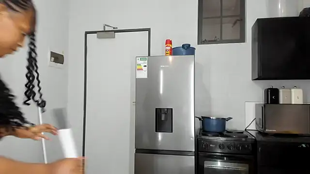 conniesmall24 - ConnieSmall24's free webcam