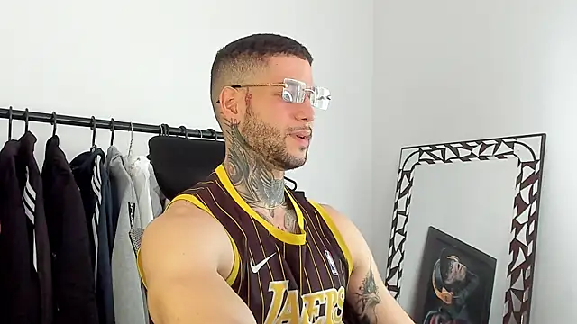 _jamesleandros1 webcam