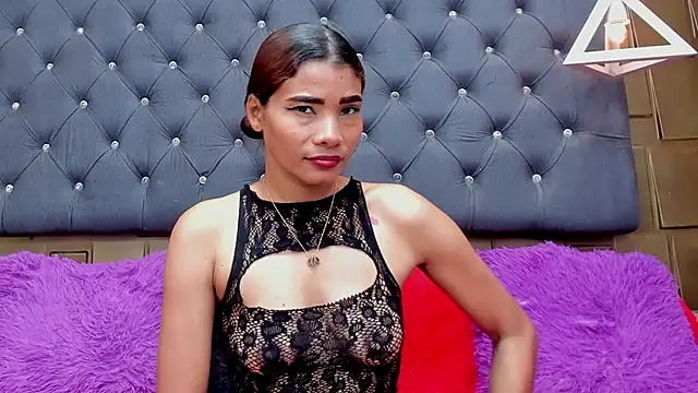 AtheneaBrownn webcam