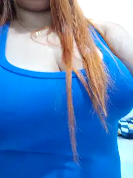girl_redhead_bigtits webcam