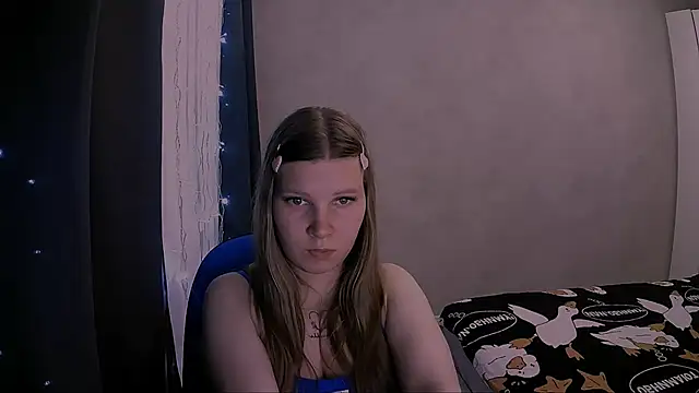 nelli_lux_ webcam