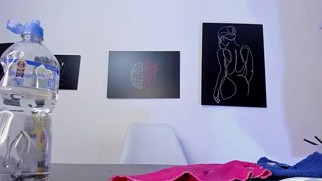 SeleneLuminari8 webcam