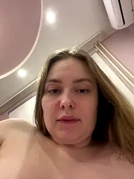 DeniMilkyyyyy webcam