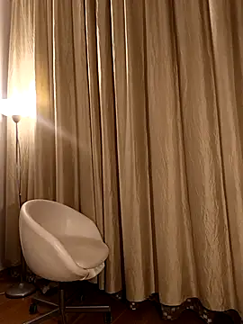 Susiee_Redd – webcam model profile photo