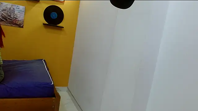 skinnyverus18 webcam