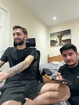 mixedcouplee69 webcam