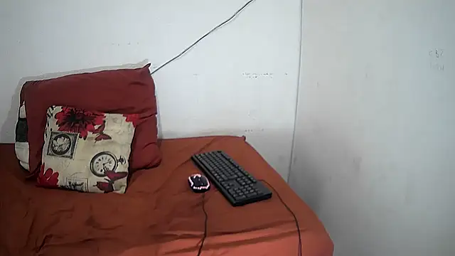 pinkyxbarbie2 webcam