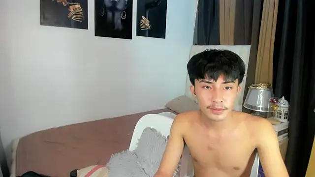 XloverXsiantwink webcam