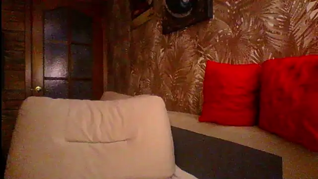 RussNocturnal webcam