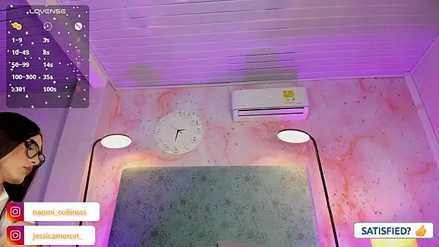 JESSI_NAOMI webcam