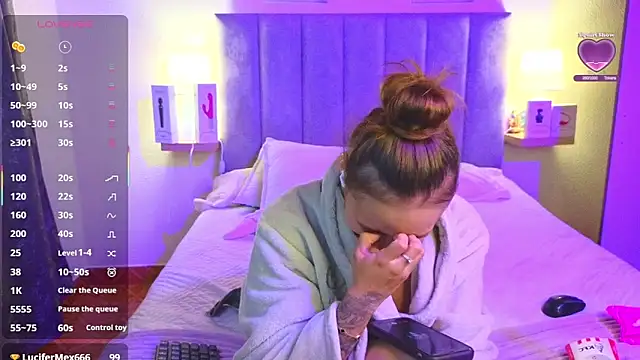 juliana-mancini webcam