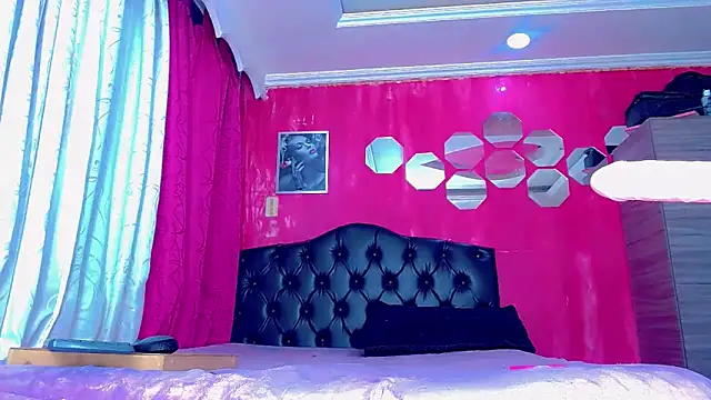 TiffanyMackensyy webcam