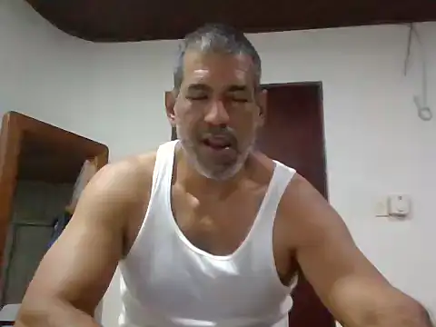 jackbigcock11 webcam