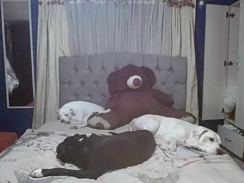 skarleth_hot21 webcam