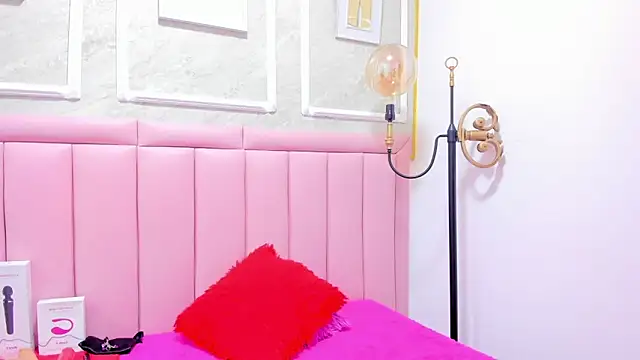 HoollyHendrix webcam